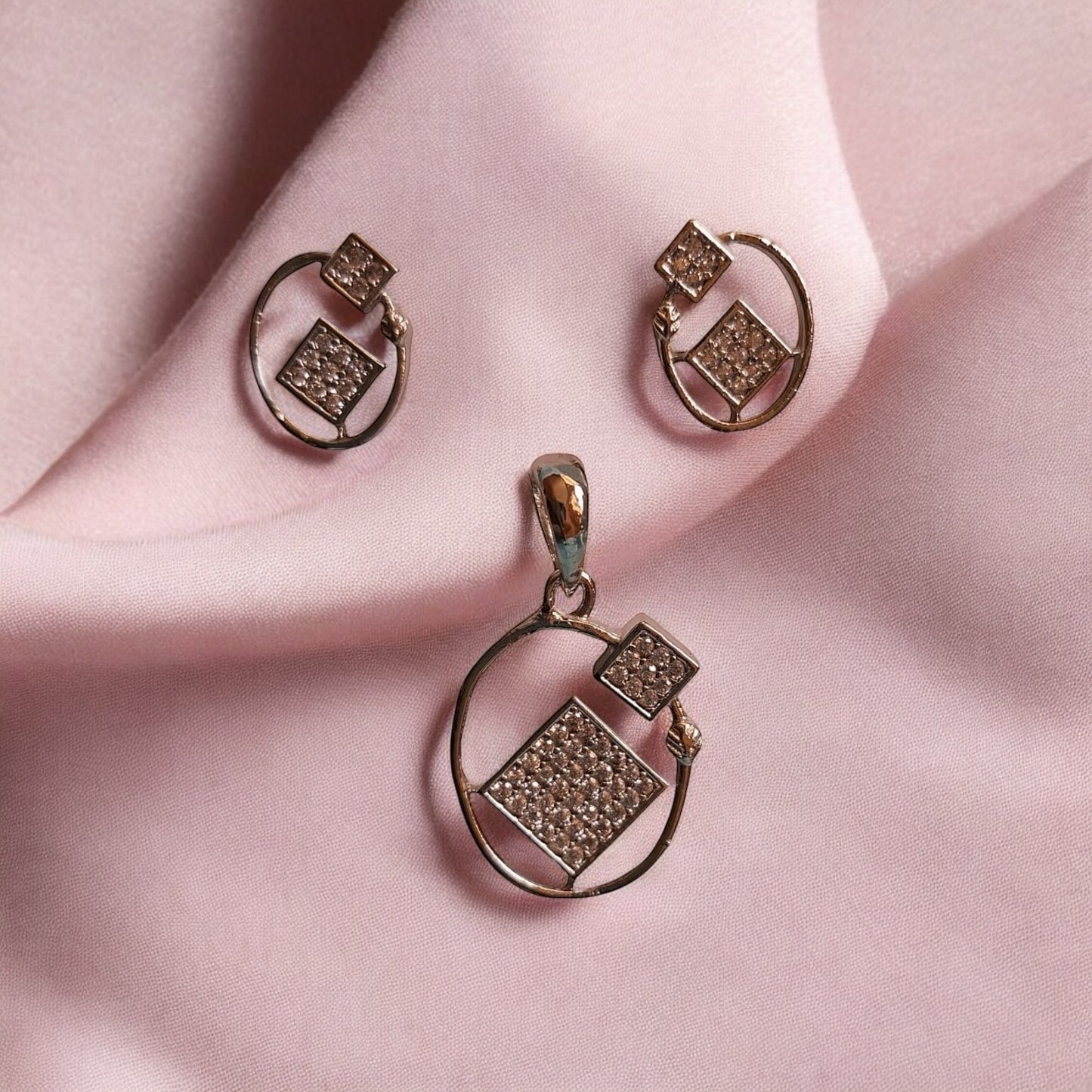 432974-American Diamond Delicate Pendant Set With Rhodium Plating
