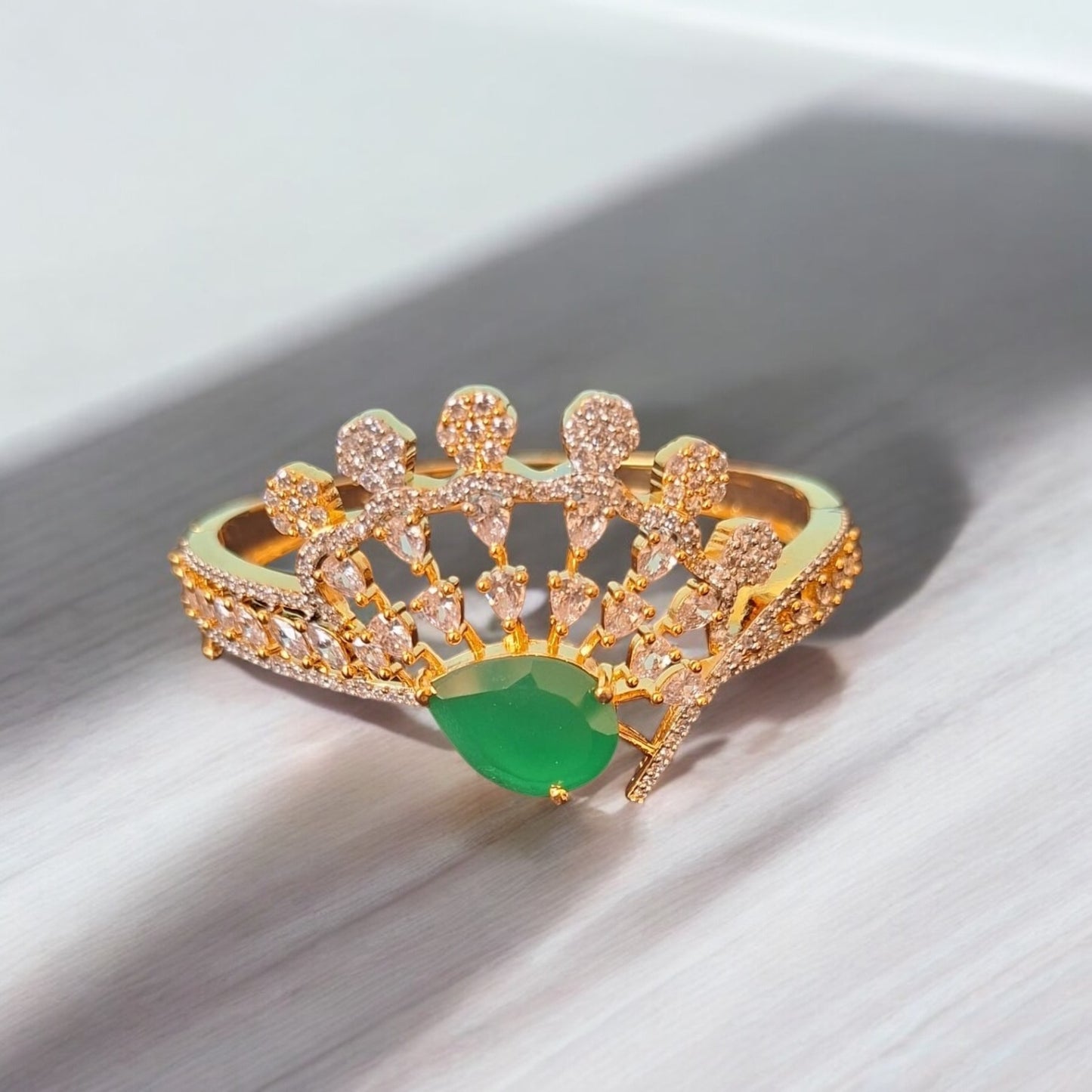 95059-KD Cubic Zirconia Classic Kada With Gold Plating-Green
