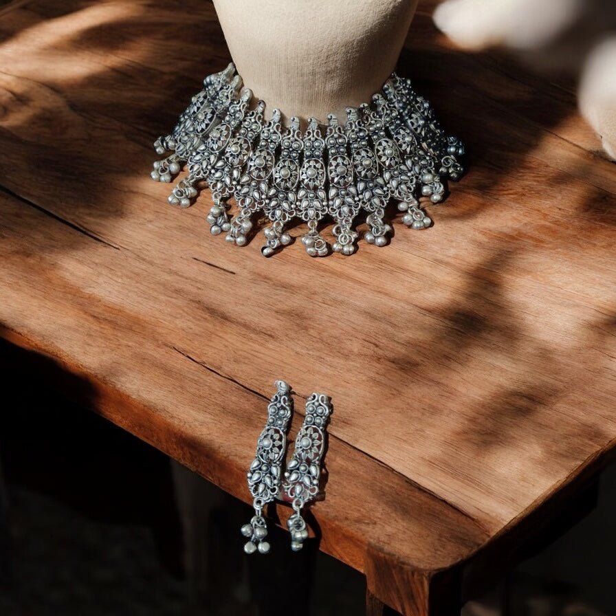 93999-NSO Classic Necklace With Oxidised Plating-Design 3