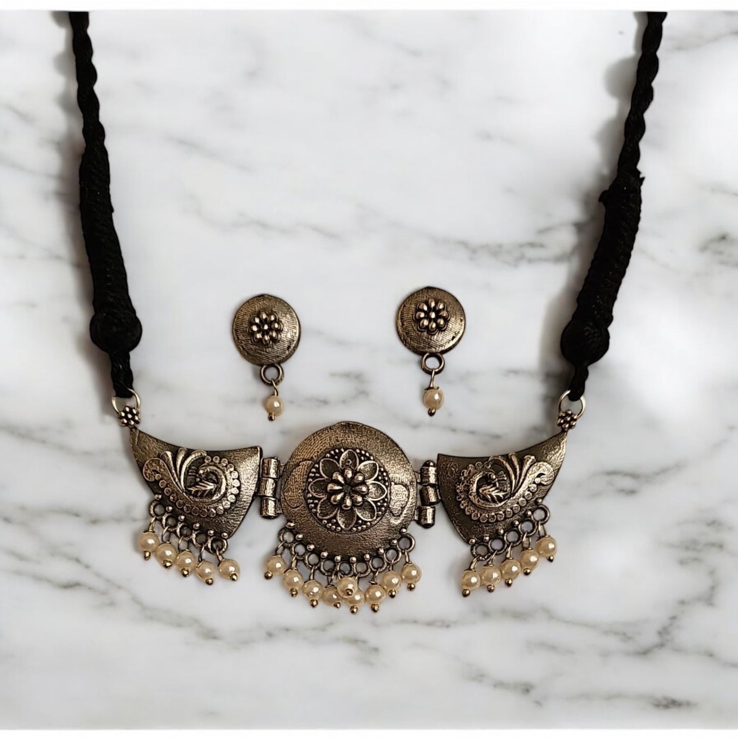 808378 Classic Necklace With Oxidised Plating