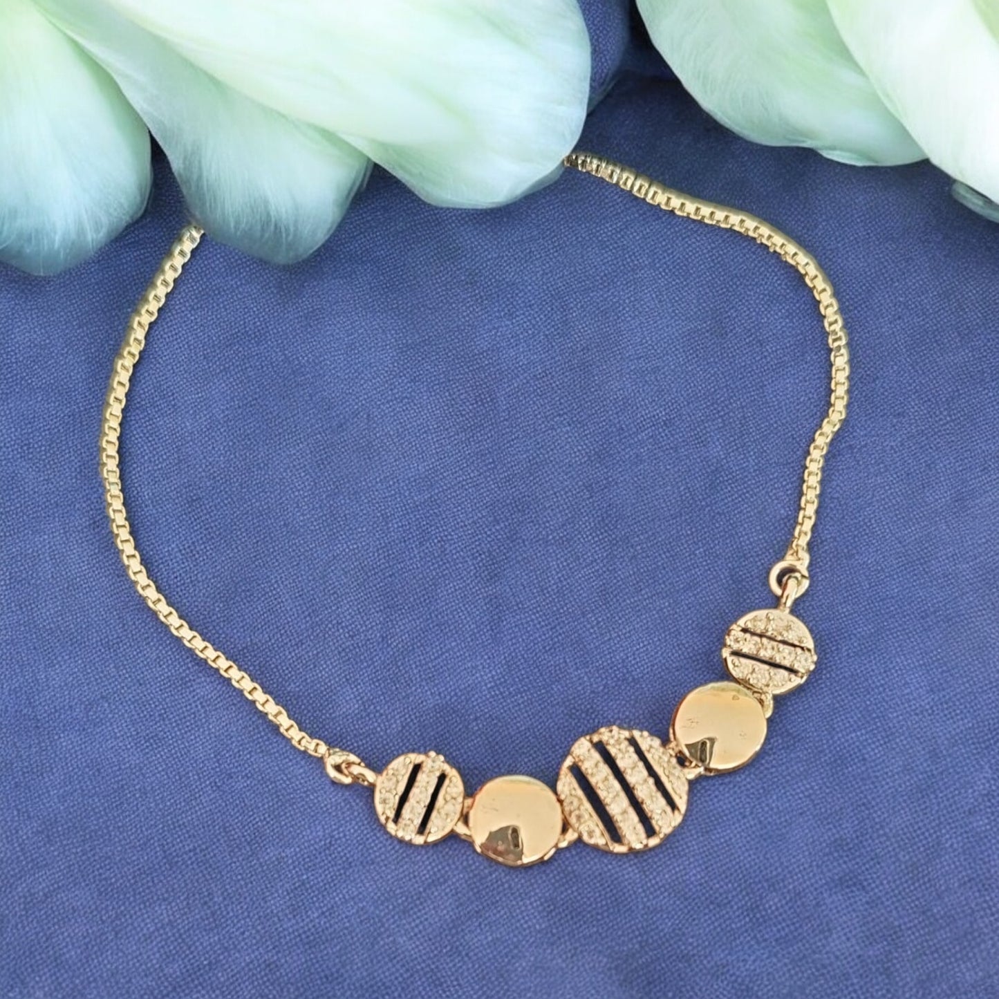 35112 Adjustable Bracelet With Rhodium Plating