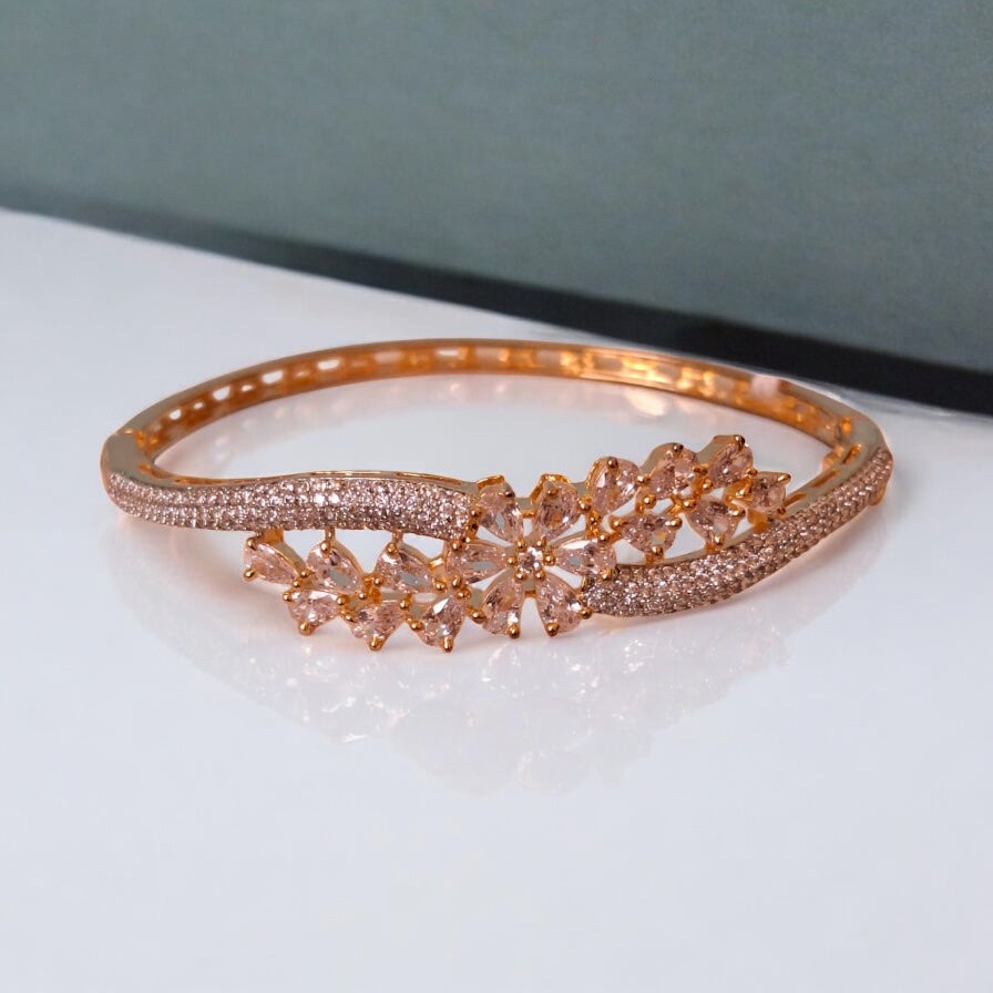 433527 Cubic Zirconia Classic Kada With Gold Plating