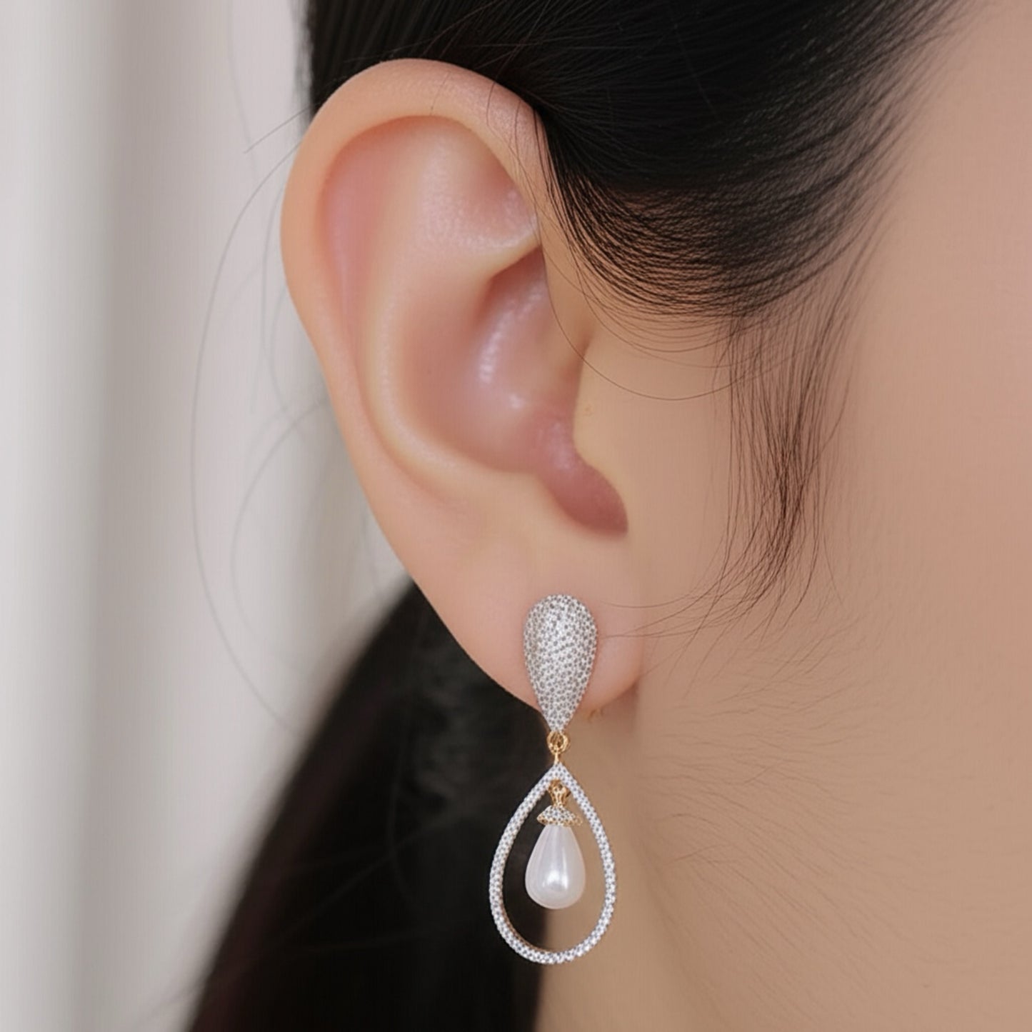 436282 Earring With 2 Tone Plating