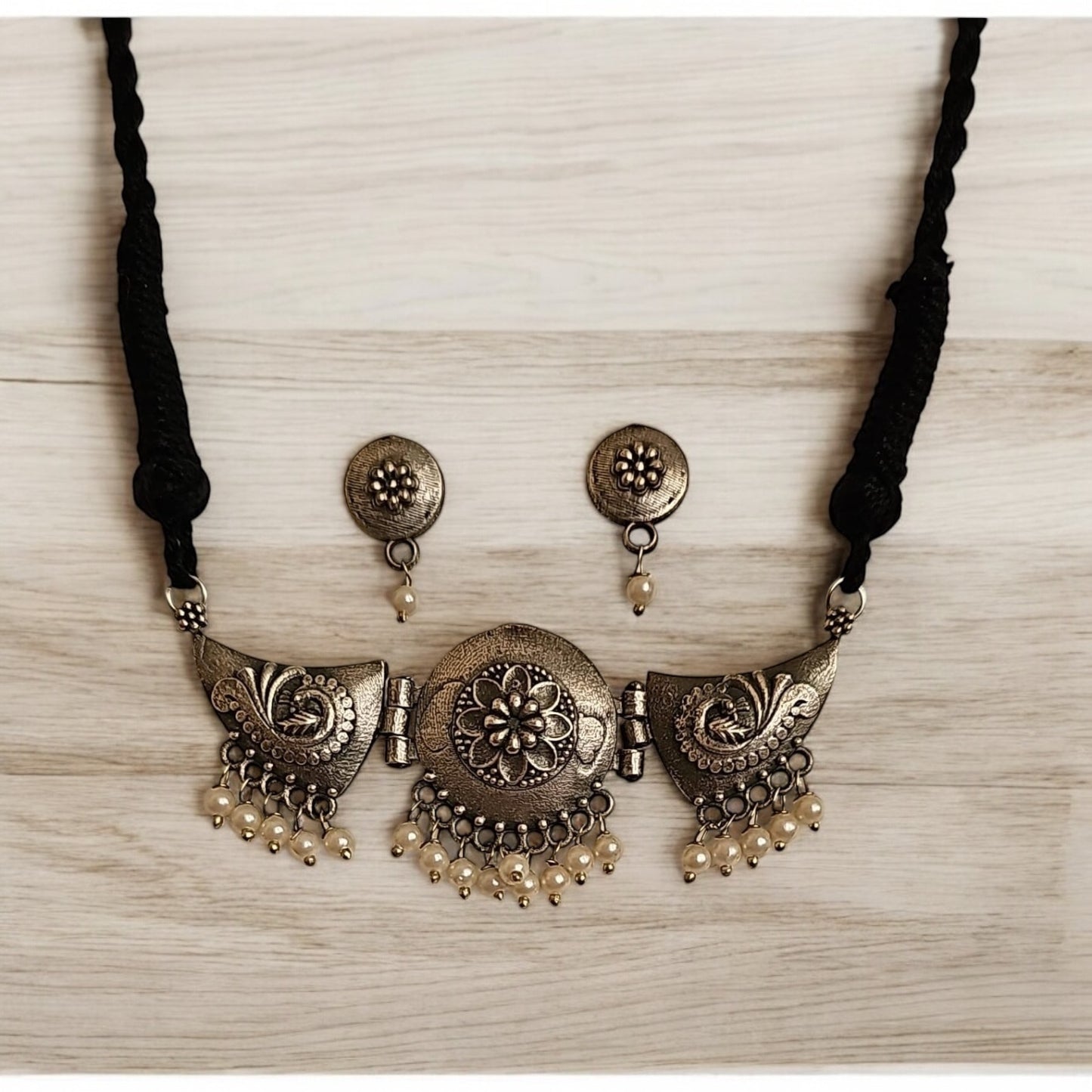 808378 Classic Necklace With Oxidised Plating