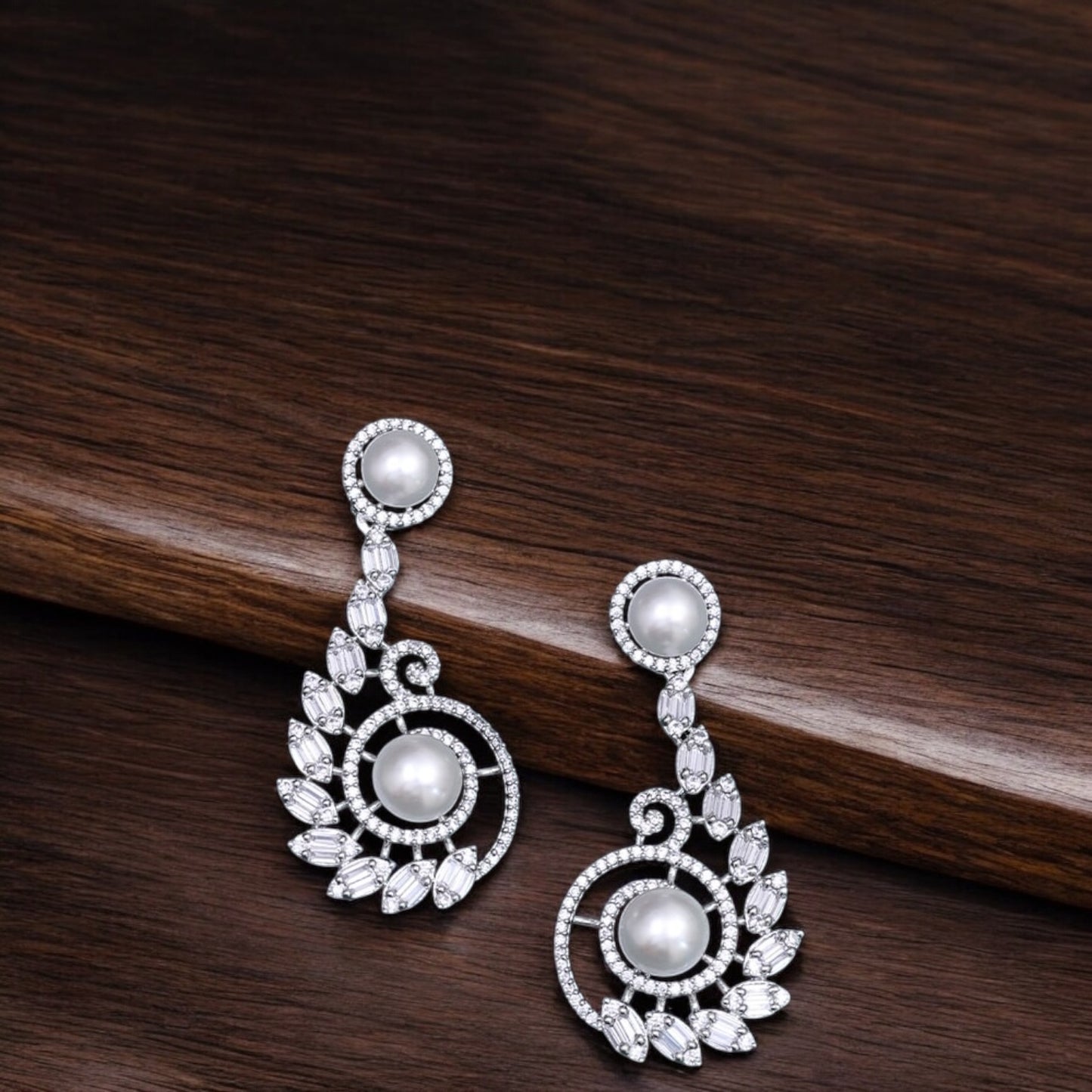 431900-S Earring With Rhodium Plating-Silver