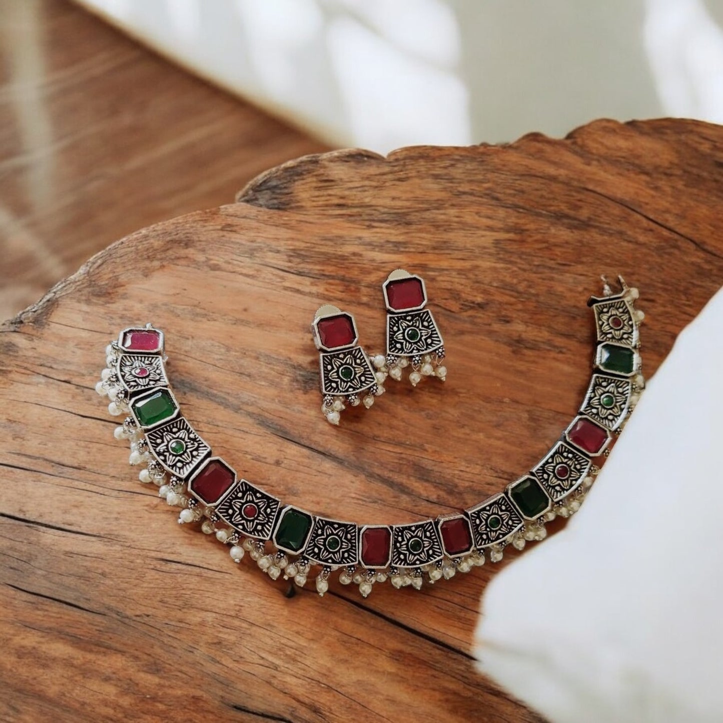 94999-NSO Classic Necklace With Oxidised Plating-Rubygreen
