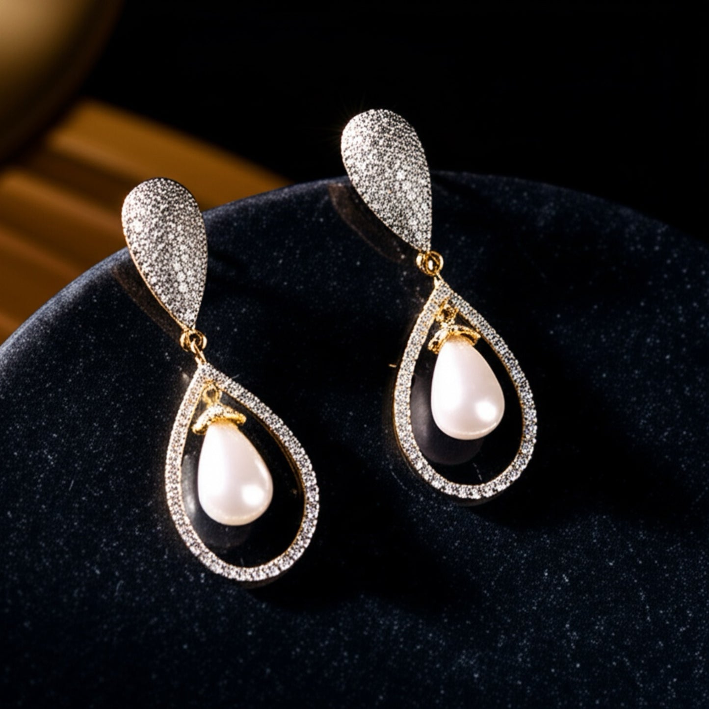 436282 Earring With 2 Tone Plating