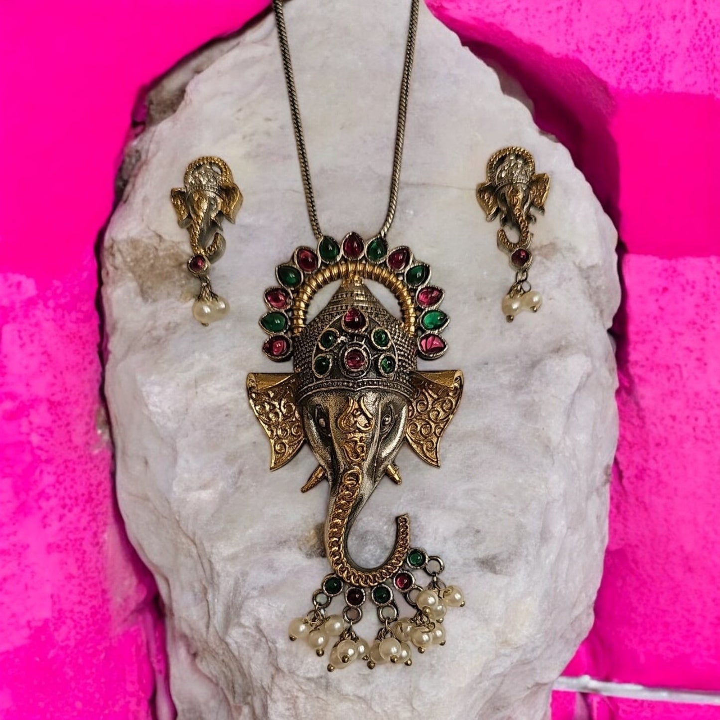 NS-35325 Pendant Set With Oxidized Plating-Rubygreen