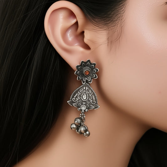 805006 Classic Earring With Oxidised Plating